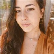 Laureata offre lezioni di scienze e matematica